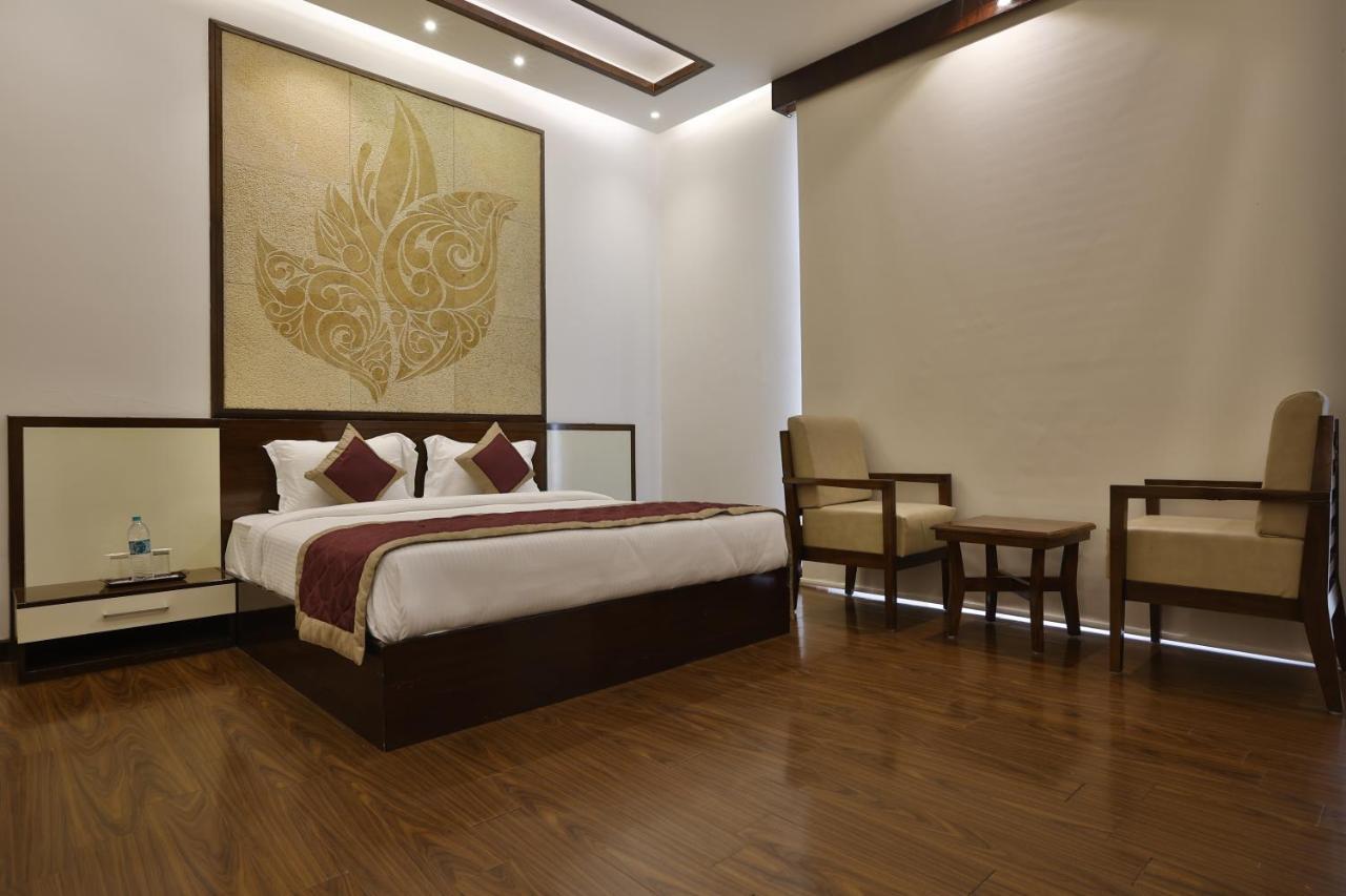 Mannat Haveli Hotel Kurukshetra Eksteriør billede