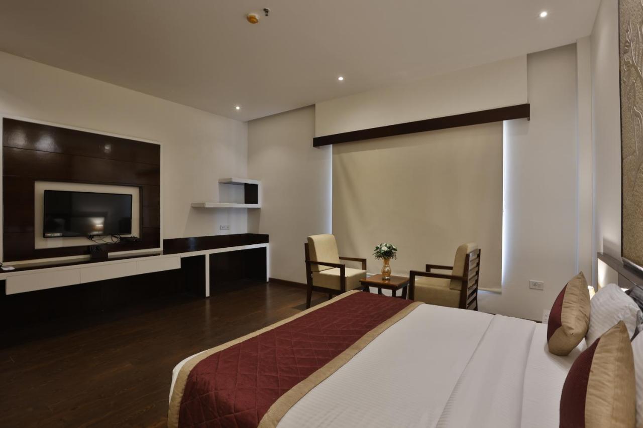 Mannat Haveli Hotel Kurukshetra Eksteriør billede